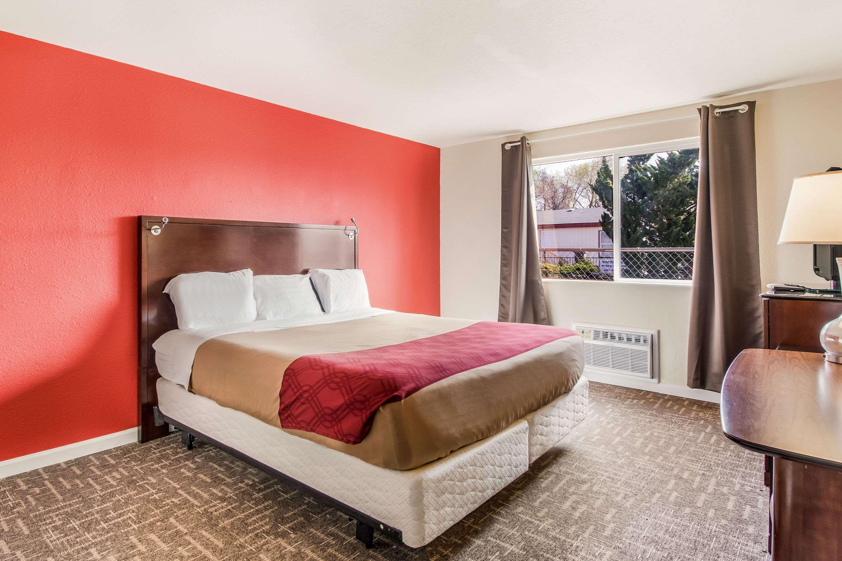 Rodeway Inn Yakima Bagian luar foto